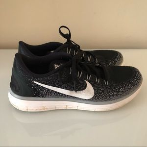 Nike Free RN Distance Athletic Shoes